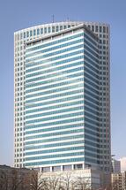 Wieloletni najemcy przedłużają swe umowy w Warsaw Financial Center