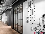 Biura do wynajęcia Coworking for rent on Plac Trzech Krzyzy