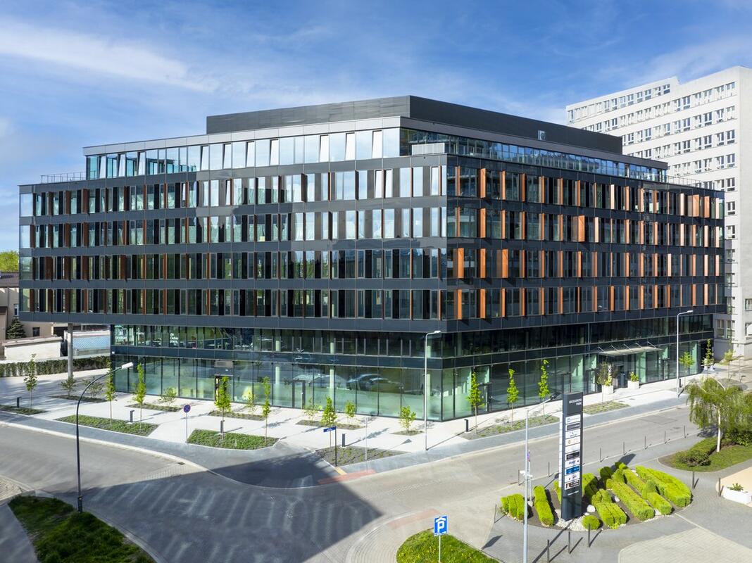 Mogilska 35 Office w Krakowie w pełni wynajęta