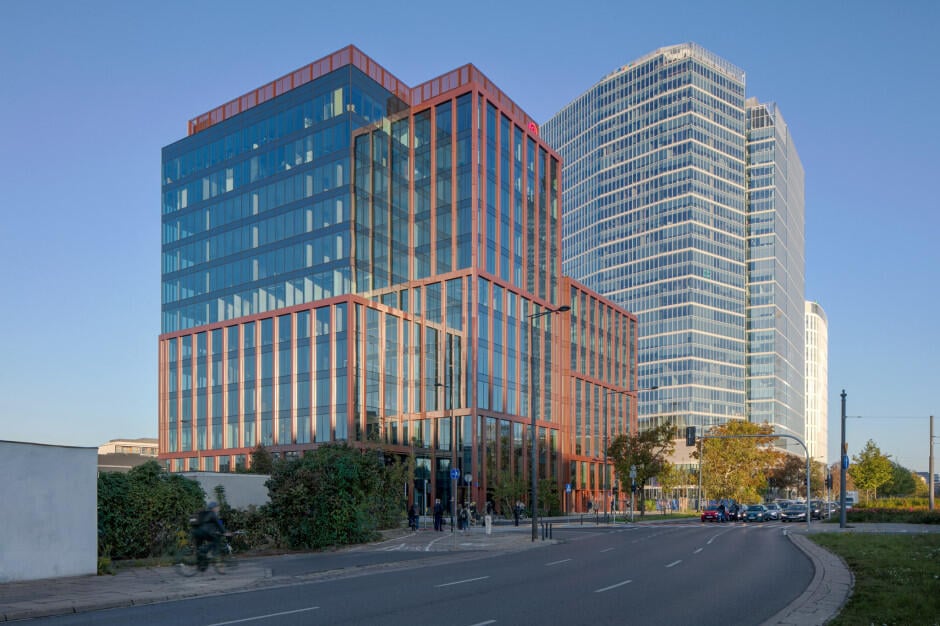 Ghelamco sprzedaje VIBE – jedna z największych transakcji biurowych roku w Europie Środkowo-Wschodniej