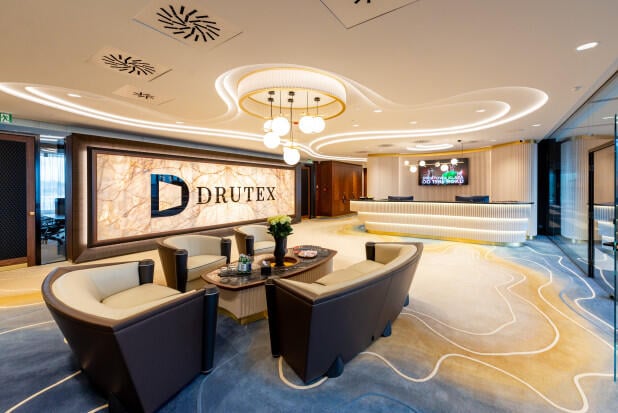 Drutex otwiera nową siedzibę w Bytowie. Biurowiec na miarę europejskiego lidera