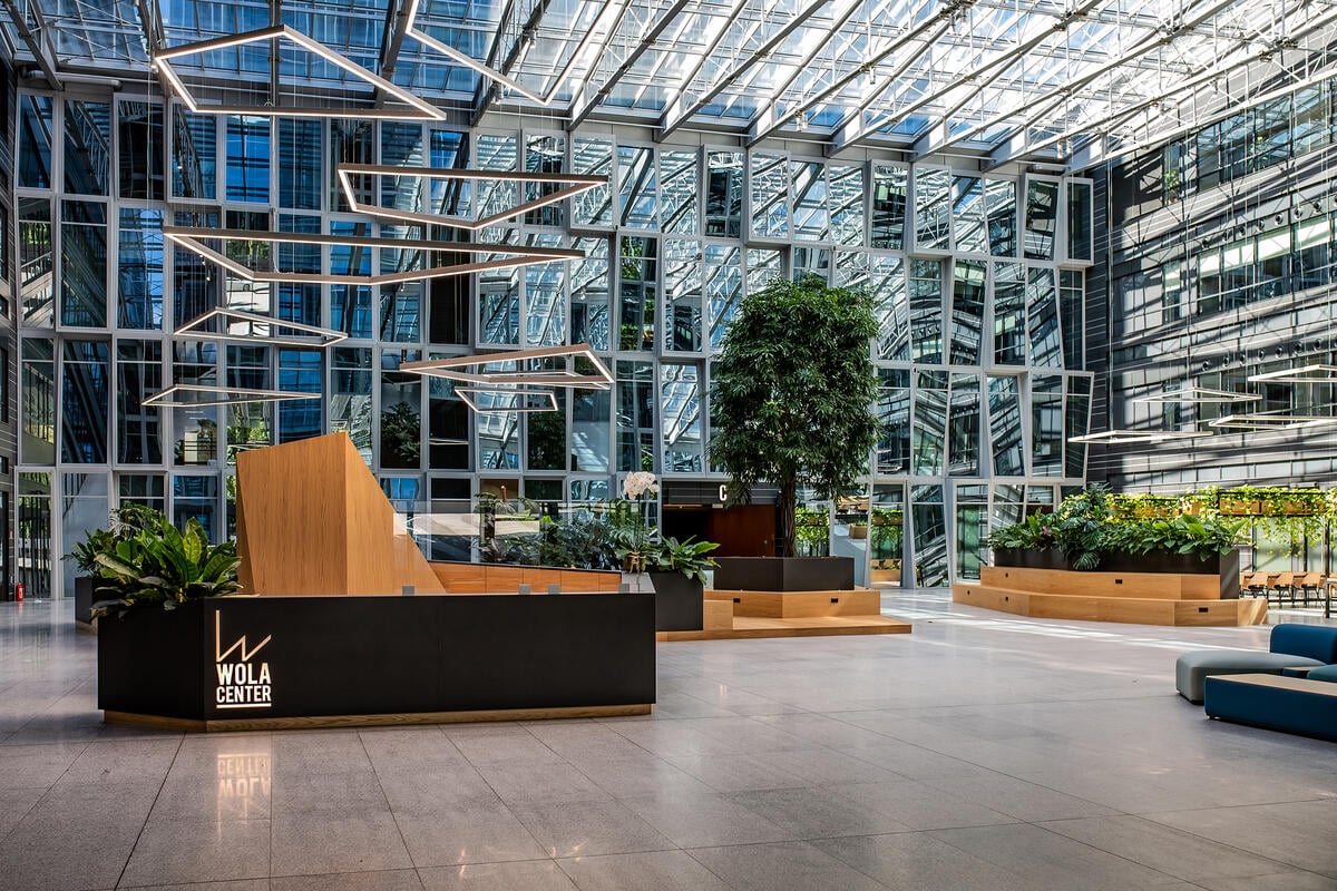 Hines sprzedaje Wola Center w Warszawie – transakcja z Trigea Fund