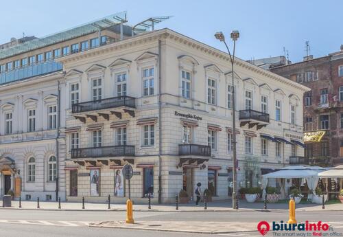 Biura do wynajęcia Dom Dochodowy o Trzech Frontach