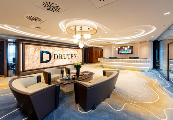 Drutex otwiera nową siedzibę w Bytowie. Biurowiec na miarę europejskiego lidera